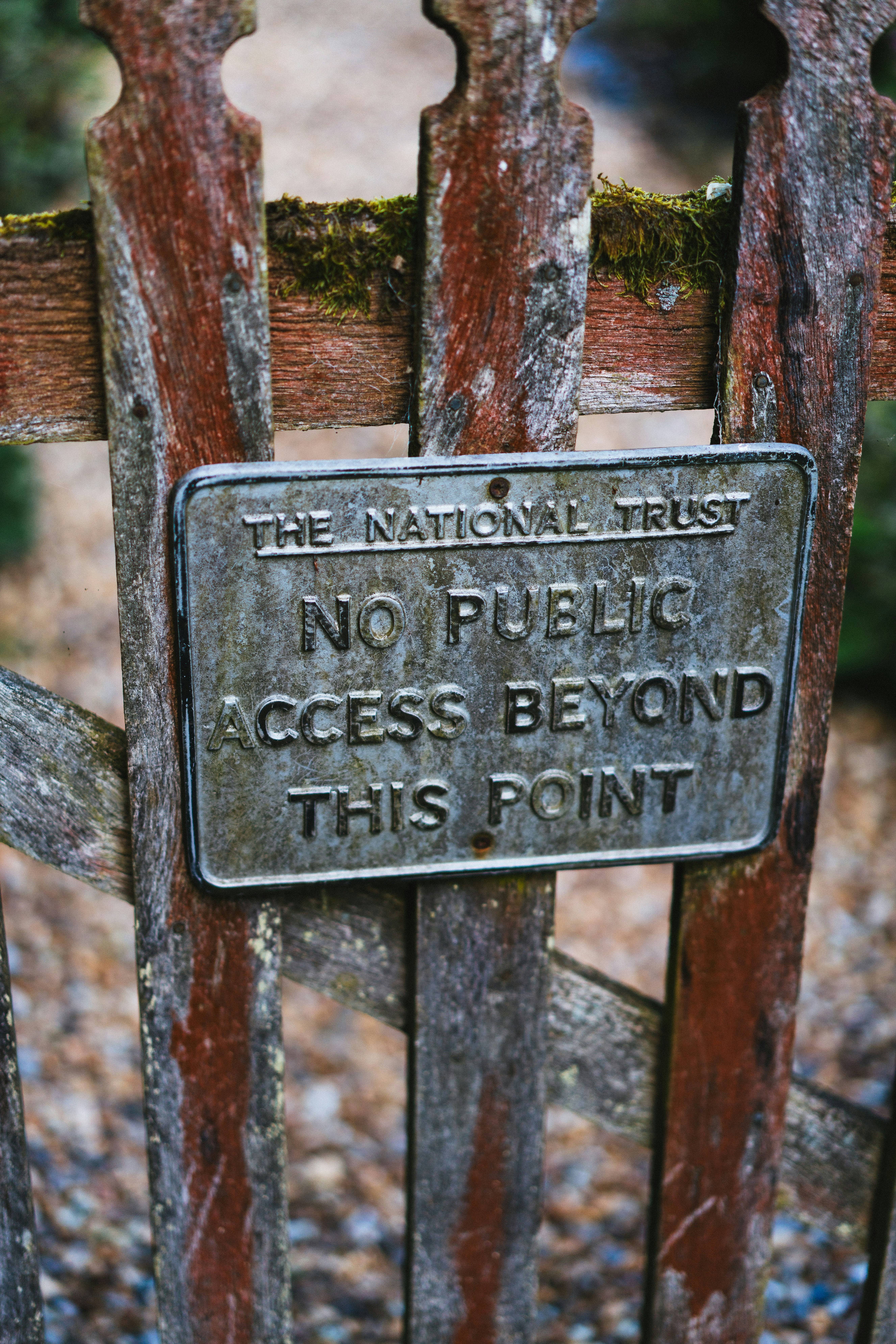 10 Signs of Unhealthy Personal Boundaries, and What Should Be Done About It