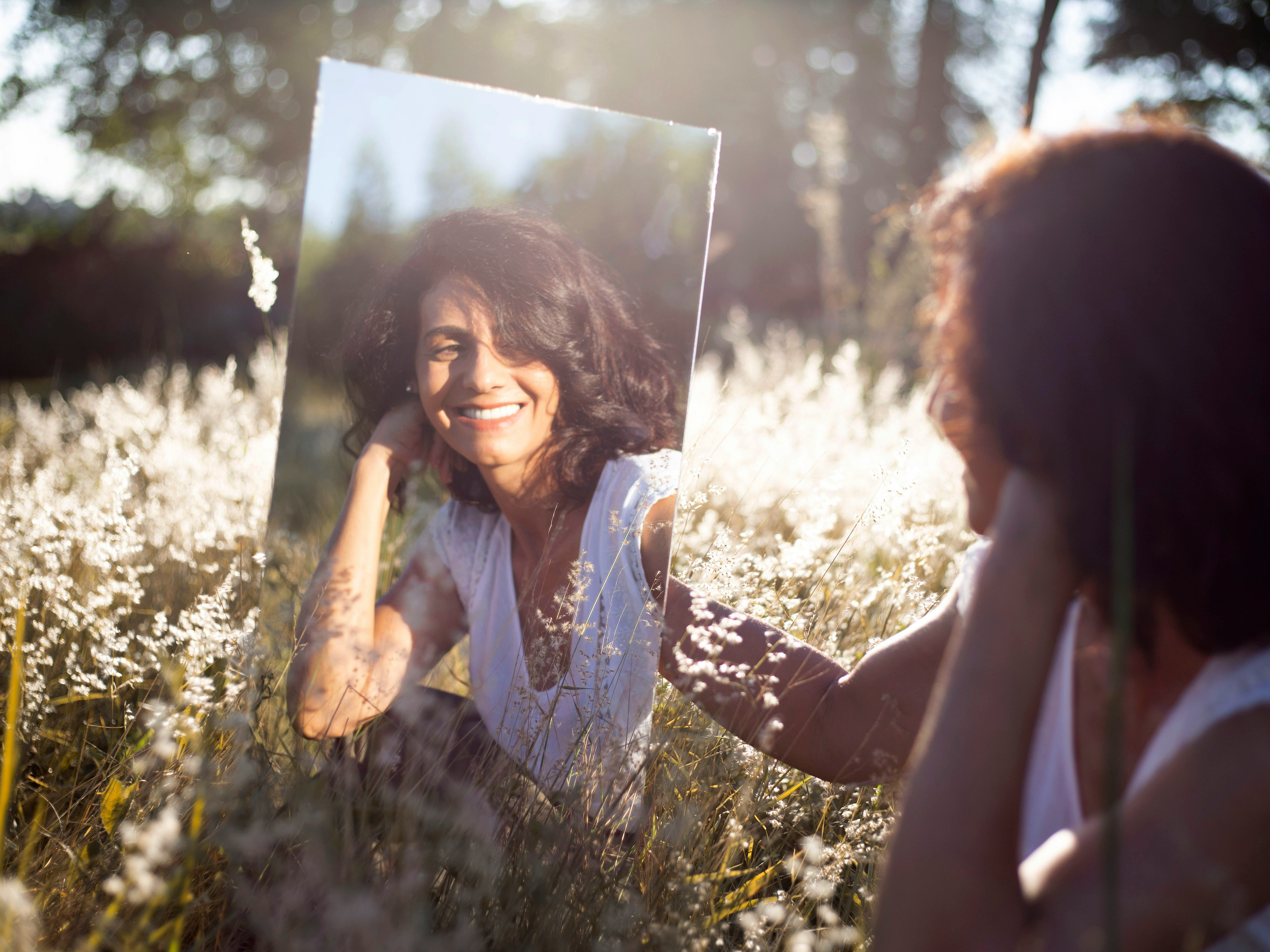 Photo by Caroline Veronez on Unsplash, Women's self-esteem, Female self-esteem, How to boost self-esteem, How to improve self-esteem, How to strengthen self-esteem, How to become confident (for women), How to be confident as a woman, How to be more confident, How to manage anxiety, How to overcome anxiety, Psychology for women, Women's psychology, Psychological practices for women, Psychological techniques for women, Practices for self-confidence, Self-confidence building exercises, Techniques for building self-confidence