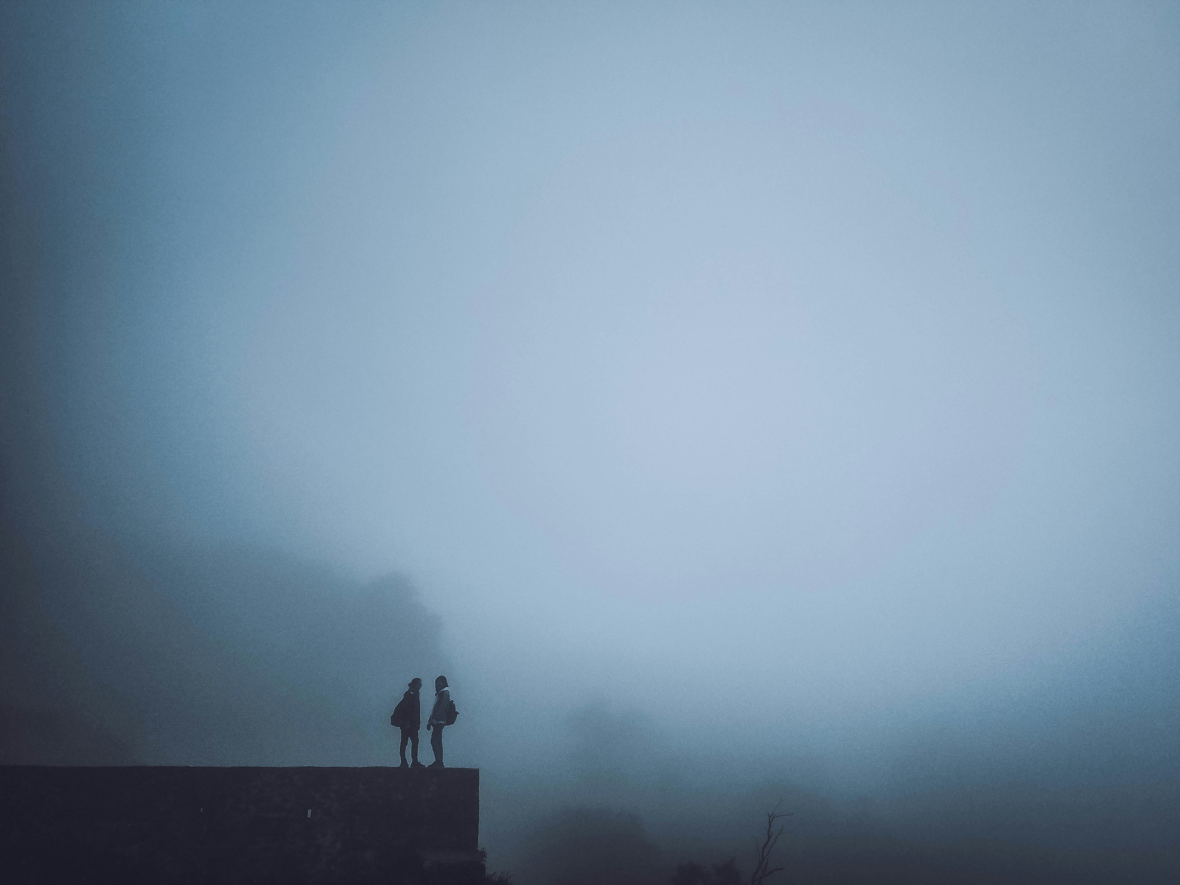 personal boundaries, psychology, psychologist tips, what are personal boundaries, why personal boundaries are needed, how to set personal boundaries, self-esteem, confidence, online psychology, Photo by Andreeew Hoang on Unsplash 